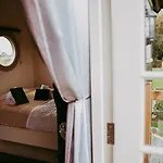 Bed & Breakfast The Wilson's Arms 4*