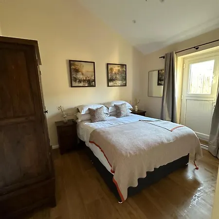 The Wilson's Arms 3*