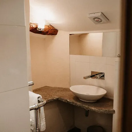 The Wilson Arms Bed & Breakfast 3*